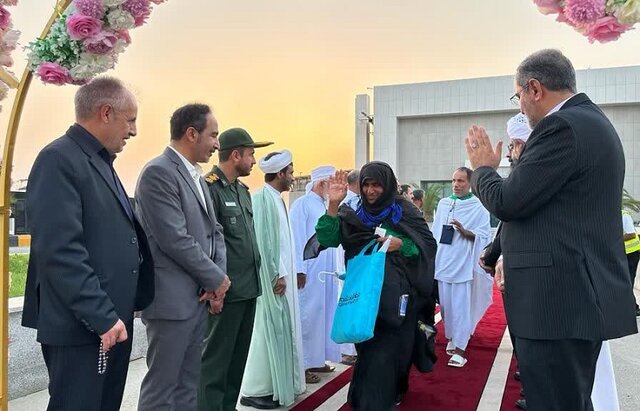 اعزام حجاج به عربستان برای نخستین بار از فرودگاه بین المللی قشم