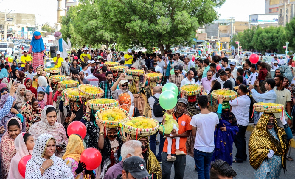 برگزاری جشنواره شکرگزاری انبه و یاسمین گل در میناب از امروز آغاز و به مدت ۳ روز ادامه دارد